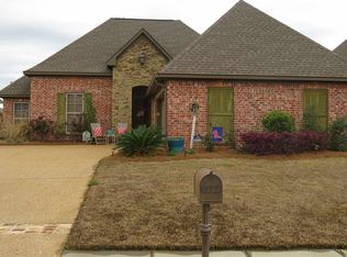 122 Amethyst Ln, Brandon, MS 39047