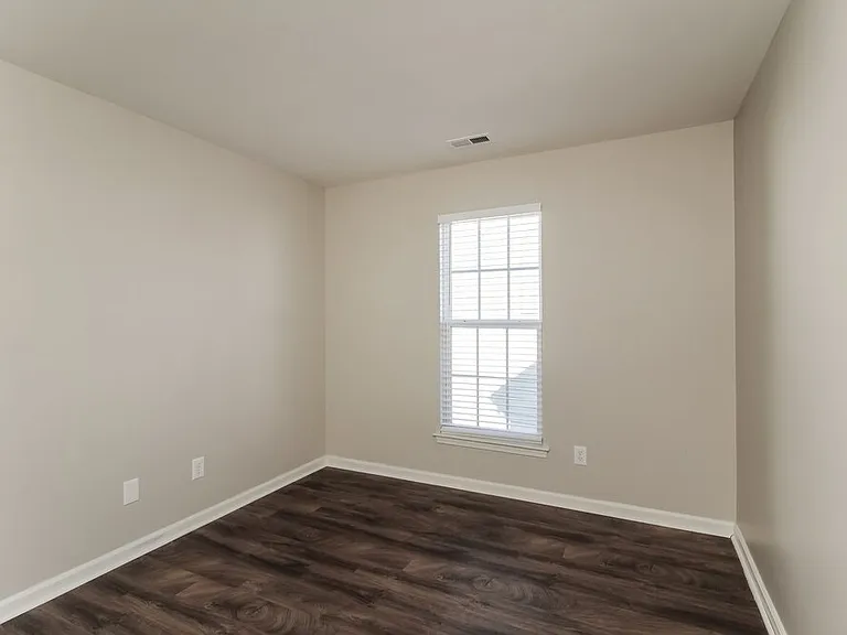 1001 Andrea Pl — Photo 12