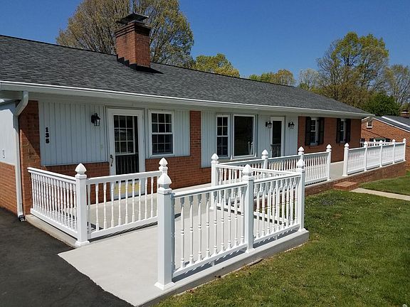 4th image of 135 Lamont Dr