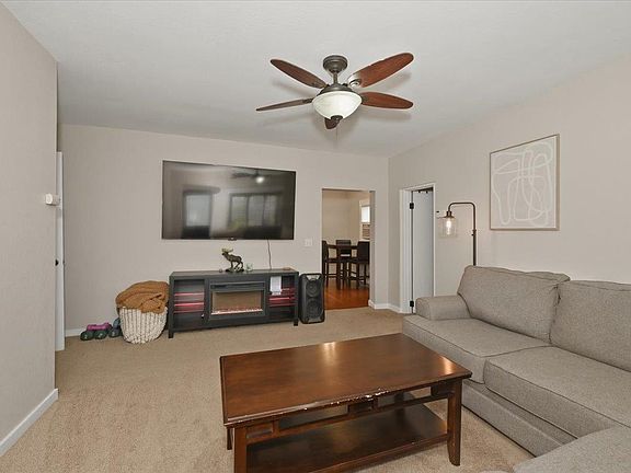 3rd image of 150 1st St