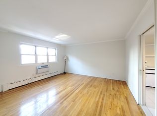 31-07 28th Rd #2, Astoria, NY 11102