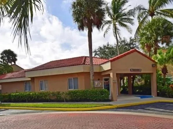 612 N University Dr, Fort Lauderdale, FL 33324