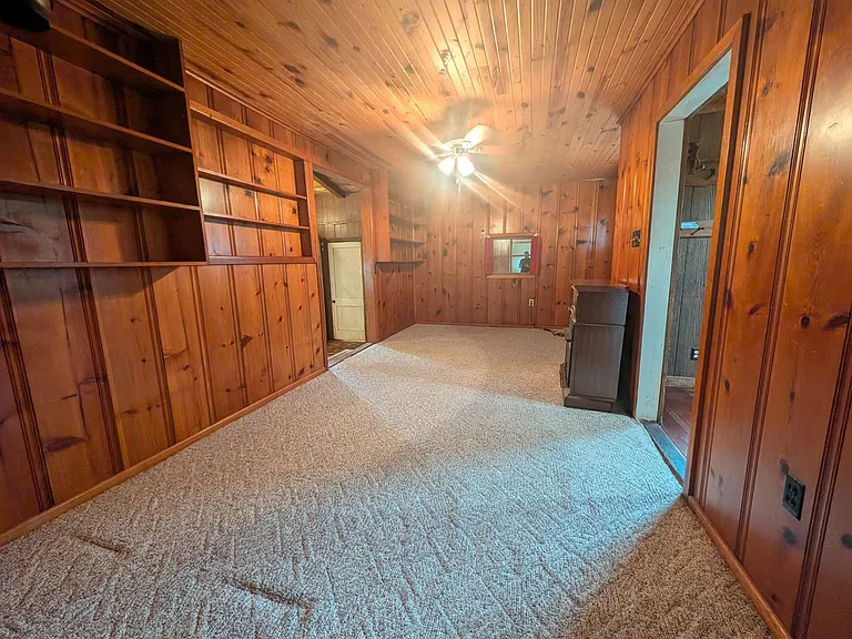 6400 Gibson Ln — Photo 9