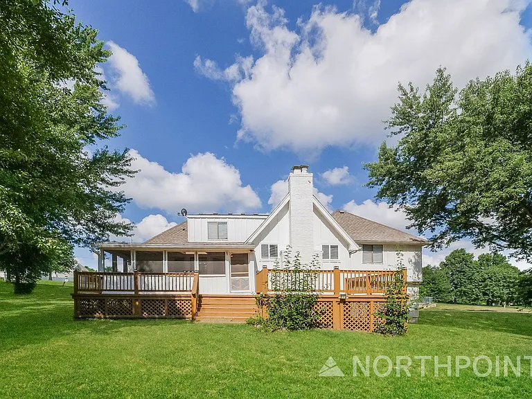 15045 Switzer Rd — Photo 19