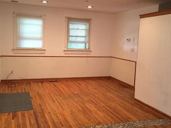 2nd image of 603 S Howard St