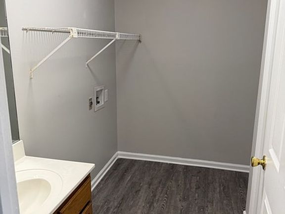 4th image of 175 S Killarney Ln APT 3