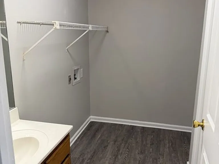 175 S Killarney Ln — Photo 4