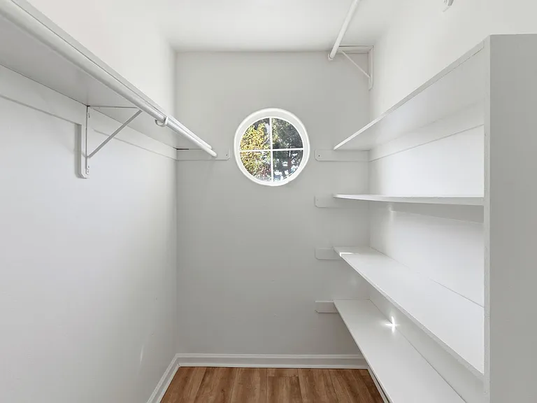 726 K St #A & B — Photo 8