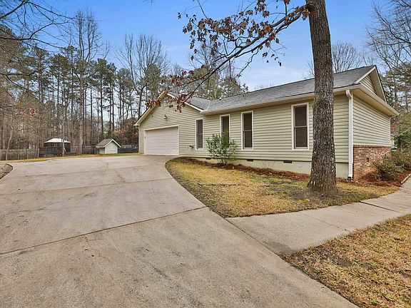 5th image of 90 Little Creek Dr