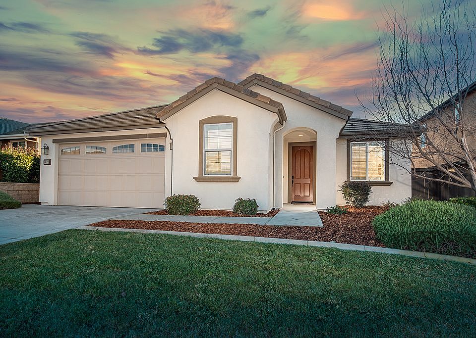 1st image of 5032 Arlington Way