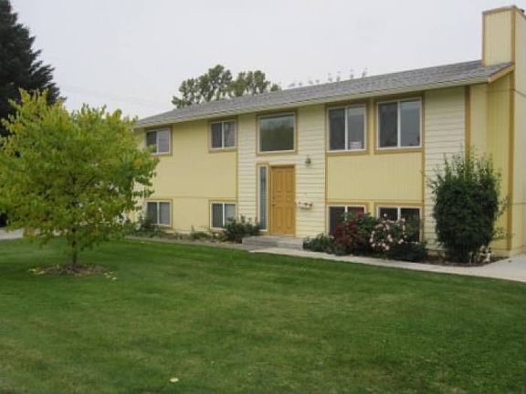 2nd image of 6004 W Park