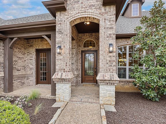 3rd image of 1445 Timber Ridge Trl