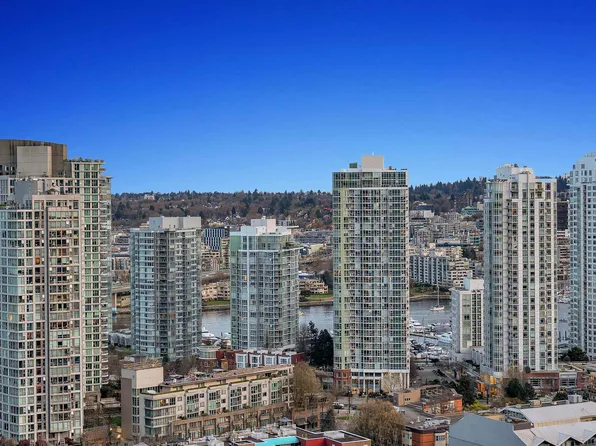 969 Richards St #2504, Vancouver, BC V6B 1A8