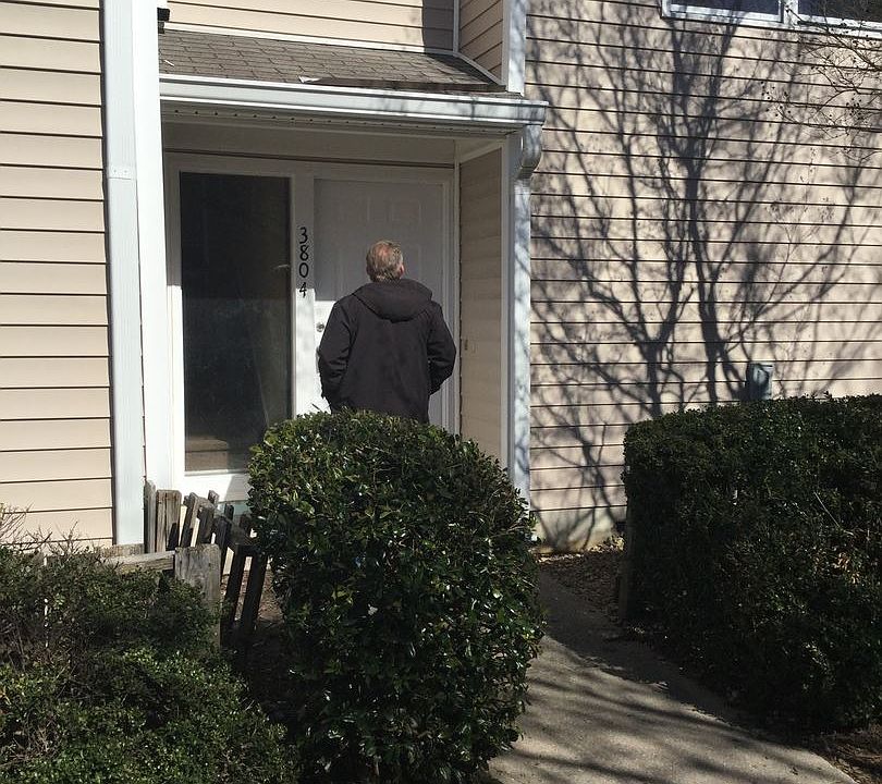 1st image of 3804 Staffordshire Ln