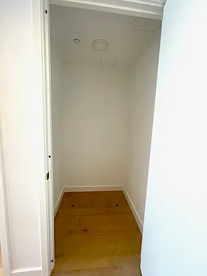 Rented by Modern Spaces | media 15