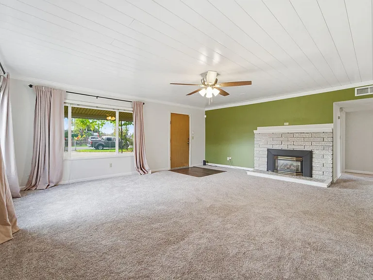 4741 Fleming Way — Photo 4
