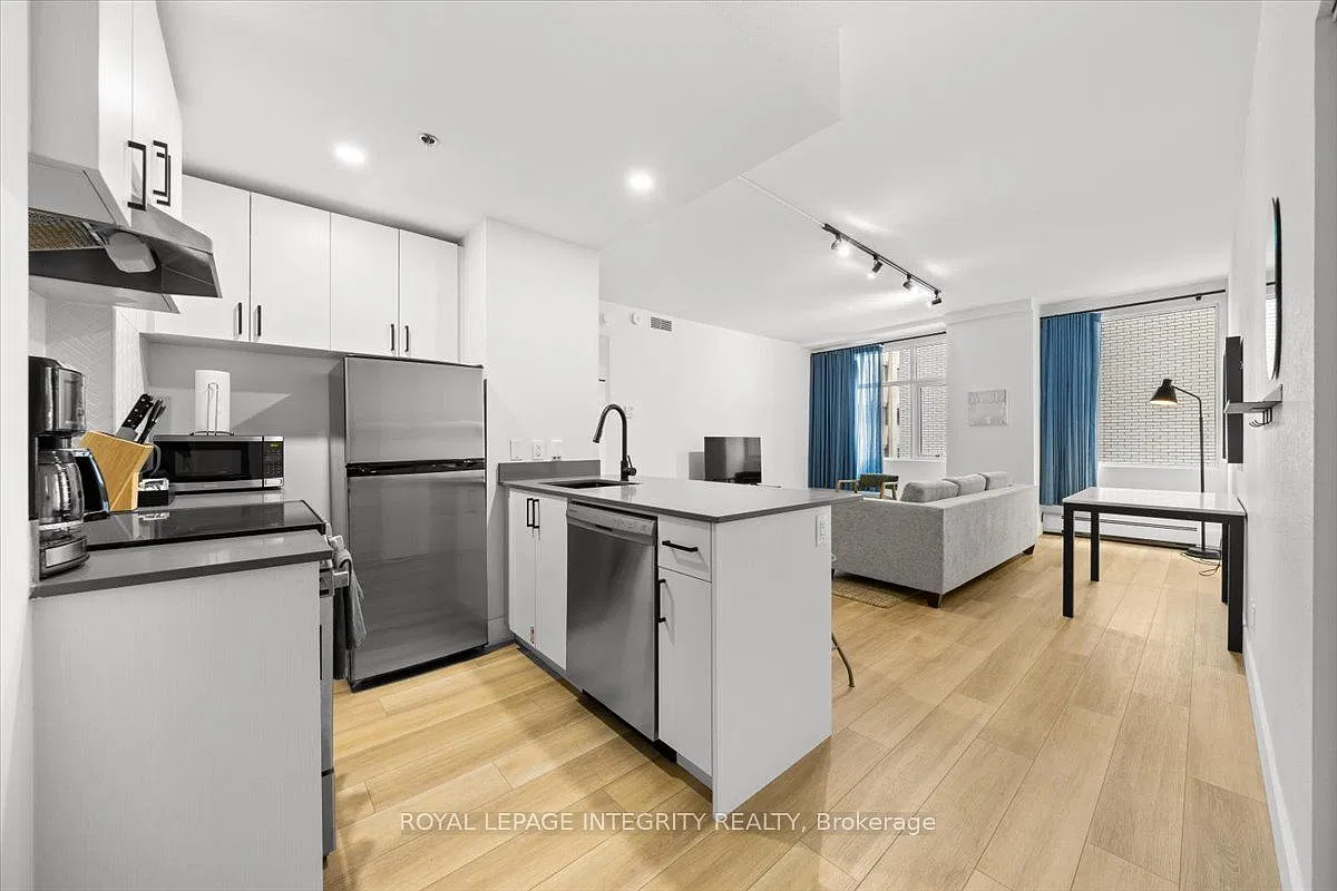 1 bed, $2,165 — Photo 1