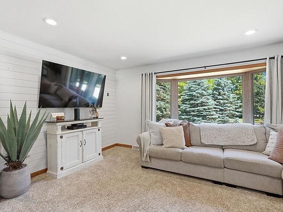 5th image of 4705 Bambi ROAD