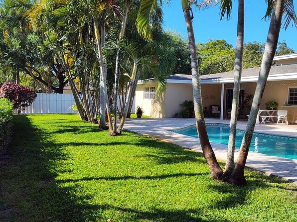 280 SW 63rd Ave