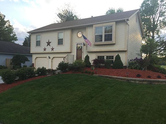 3rd image of 407 Pathfinder Dr