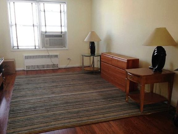 3rd image of 11220 72nd Dr APT A52