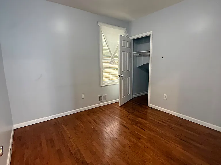 537 S Clinton St #1 — Photo 5