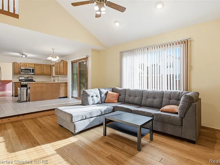 6474 Bedview Dr — Photo 21