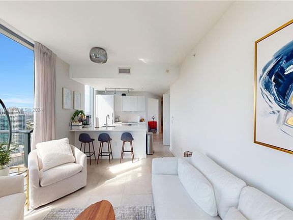 2nd image of 501 NE 31st St Unit 3608