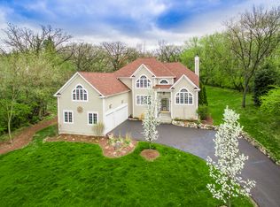 7316 Edgewood Ct, Spring Grove, IL 60081