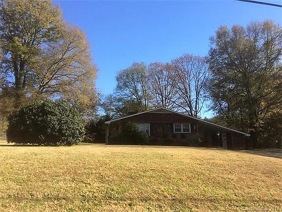 3rd image of 1127 W Nc Highway 150 Hwy