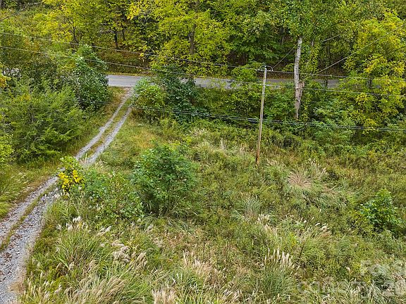5th image of 348 Chandler Creek Rd