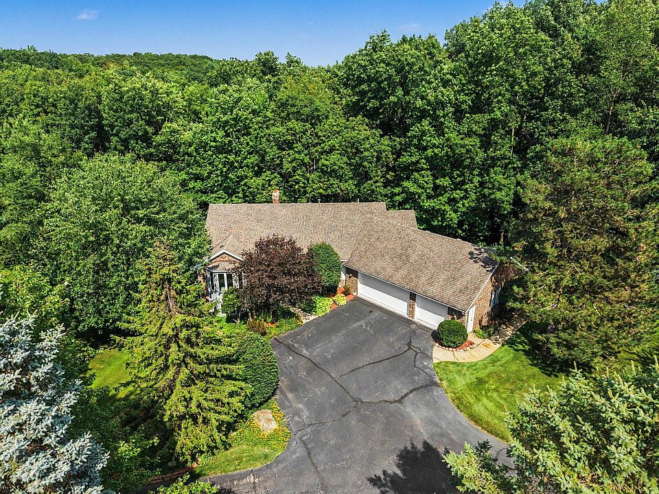 1st image of 7930 Crestview Dr NE