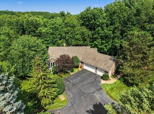 7930 Crestview Dr NE, Belmont, MI 49306