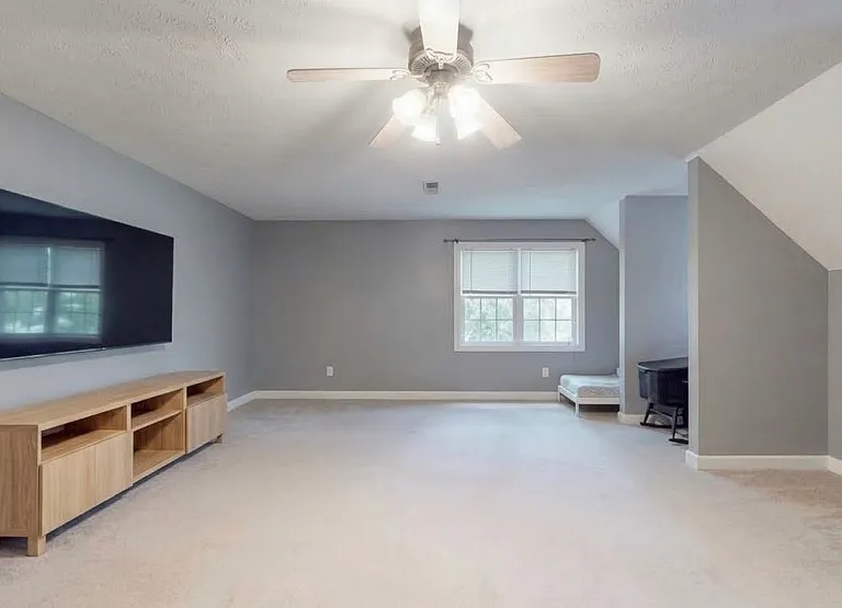 904 Bexley Dr — Photo 15