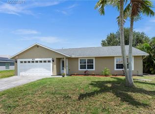 833 SW McCracken Ave, Port Saint Lucie, FL 34953