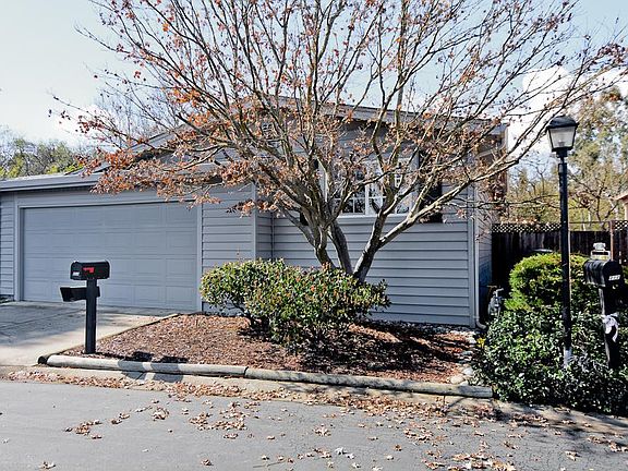 3rd image of 213 Leisure Dr #213