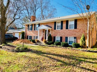 5114 Portsmouth Rd, Fairfax, VA 22032