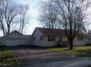 214 W Pleasant Ave, Sandwich, IL 60548