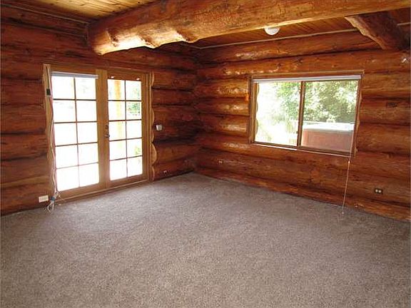 5th image of 3883 Everett Ln