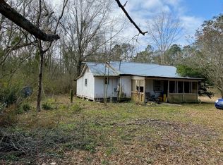 110 Fred Strain Rd, Carriere, MS 39426