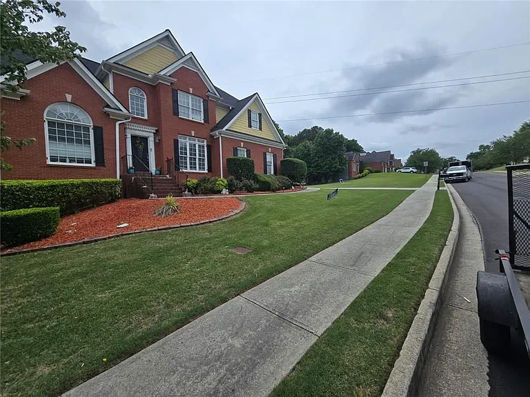 1682 Sweet Branch Trl — Photo 1