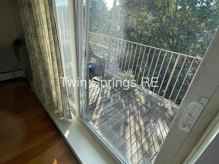 252 Spring St #27 — Photo 10