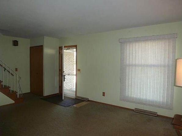 2nd image of 3316 Cromwell Dr
