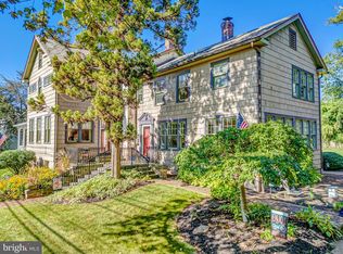 33 S Middlebush Rd, Somerset, NJ 08873