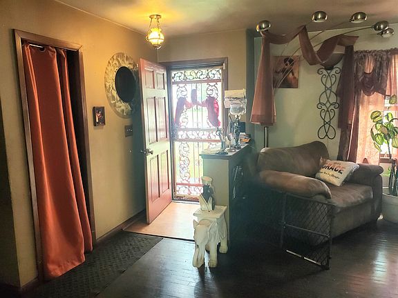 3rd image of 3601 N Rockton Ave