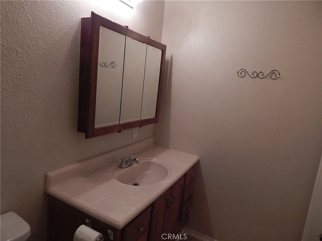 2 bed, 1000 sqft, $2,850 — Photo 4