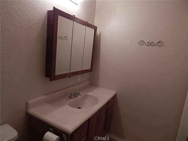 5605 Carlota Blvd #B — Photo 4