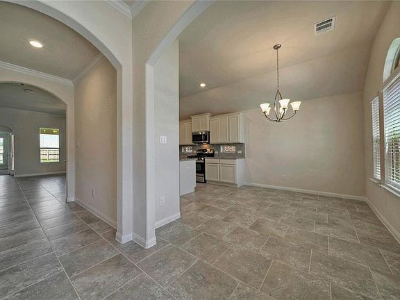 5th image of 1214 Homer Ln