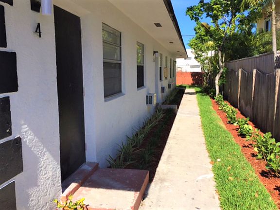 2nd image of 1317 NE 5th Ave APT 4