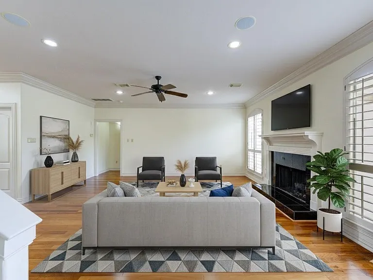 1502 Ashbury Park Ln — Photo 21